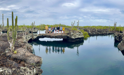 Los túneles isla Isabela Galápagos.